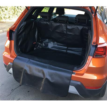 Für Seat Arona Gummi passende Kofferraumwannen, AZUGA | Autozubehör Fußmatten