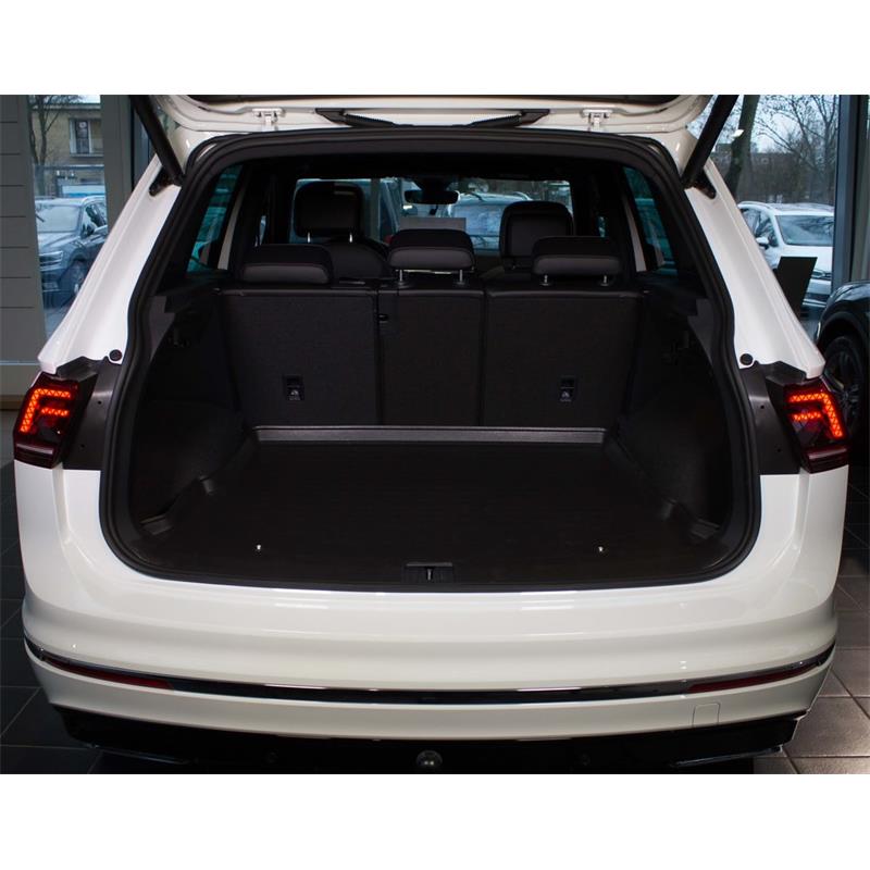 Kofferraumwanne passend für VW Touran ab 9/2015 (5T) Carbox Form